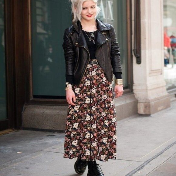 Vintage 90s gothic rose button-through midi skirt black medium - Picture 7 of 7